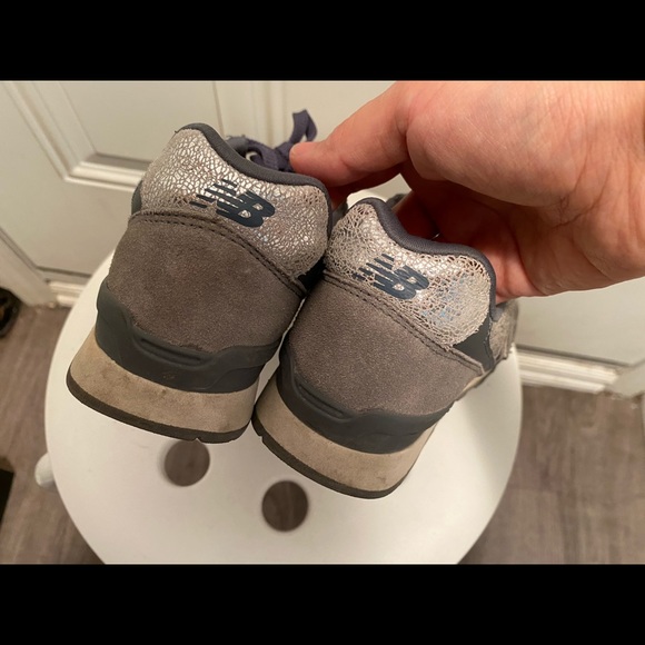 New Balance 696 Sneakers - Picture 8 of 8